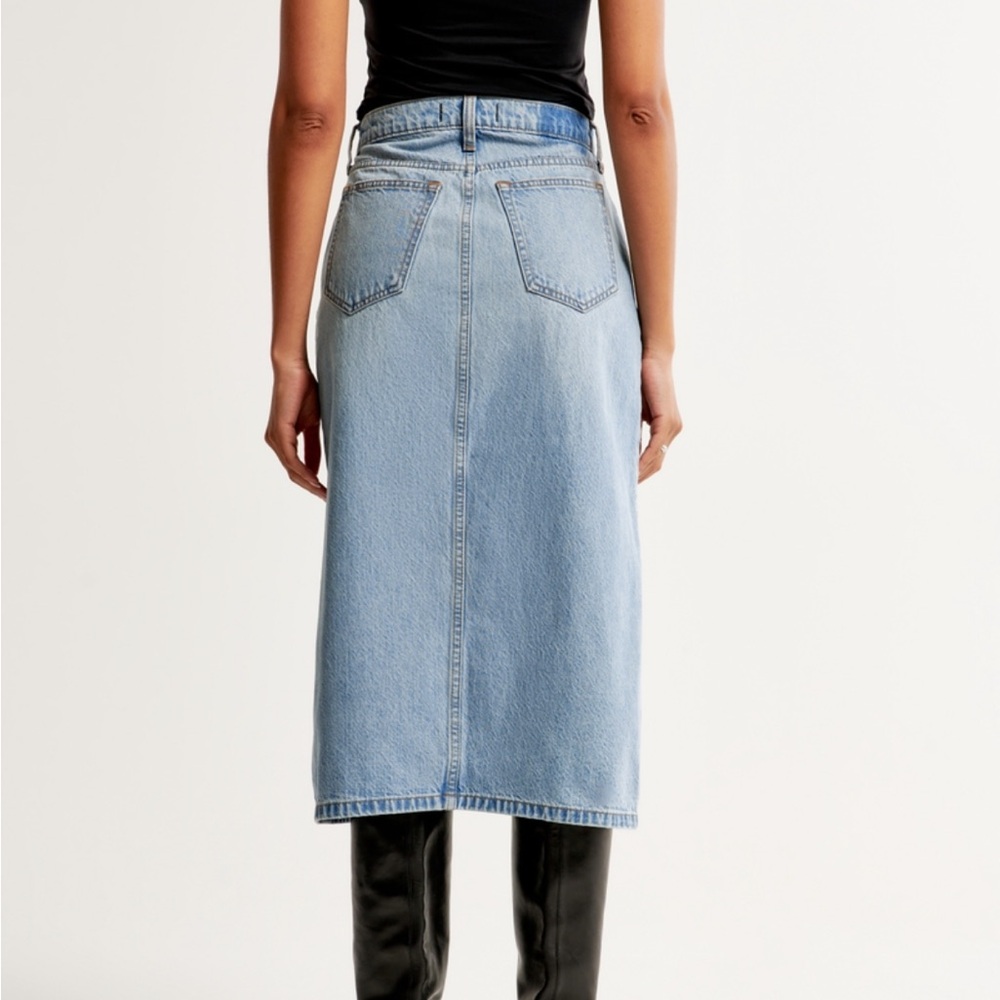 NWT Abercrombie Denim Midi Skirt 32P - Picture 2 of 8
